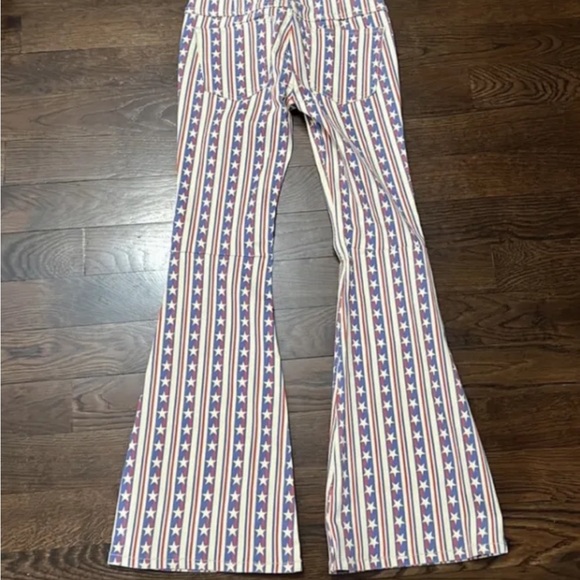FREE PEOPLE STARS & STRIPES PENNY PULL ON FLARE JEANS AMERICANA FLAG DENIM PANTS - Picture 2 of 9